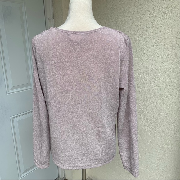AGB-BYER. Pale Lilac/Silver Sparkling Top. Long sleeves. Silver buckle o… - Picture 4 of 10